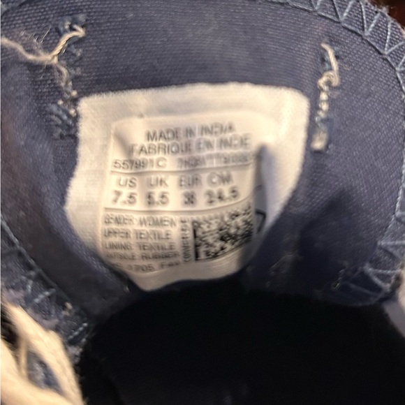 Women's Converse Blue Velvet Low Top Sneakers Size 7.5 - Picture 7 of 11